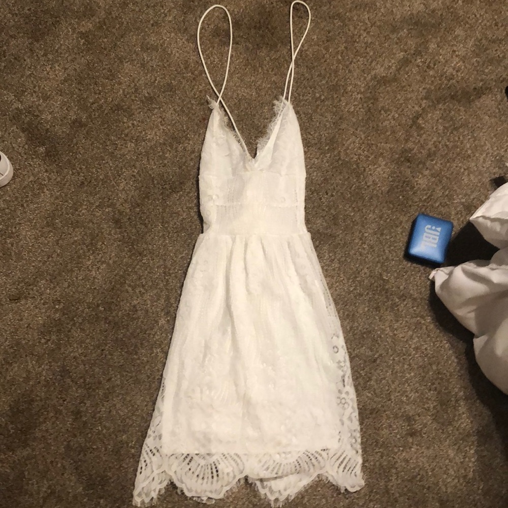 Short white dress